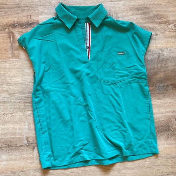 Mediclo Scrub Set - Picture 3 of 3